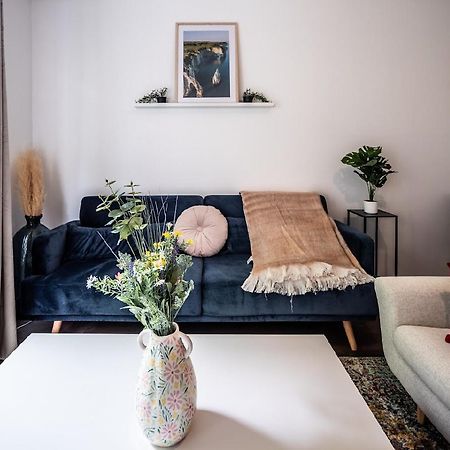 Le Havre De Paix A Suresnes Apartment ภายนอก รูปภาพ
